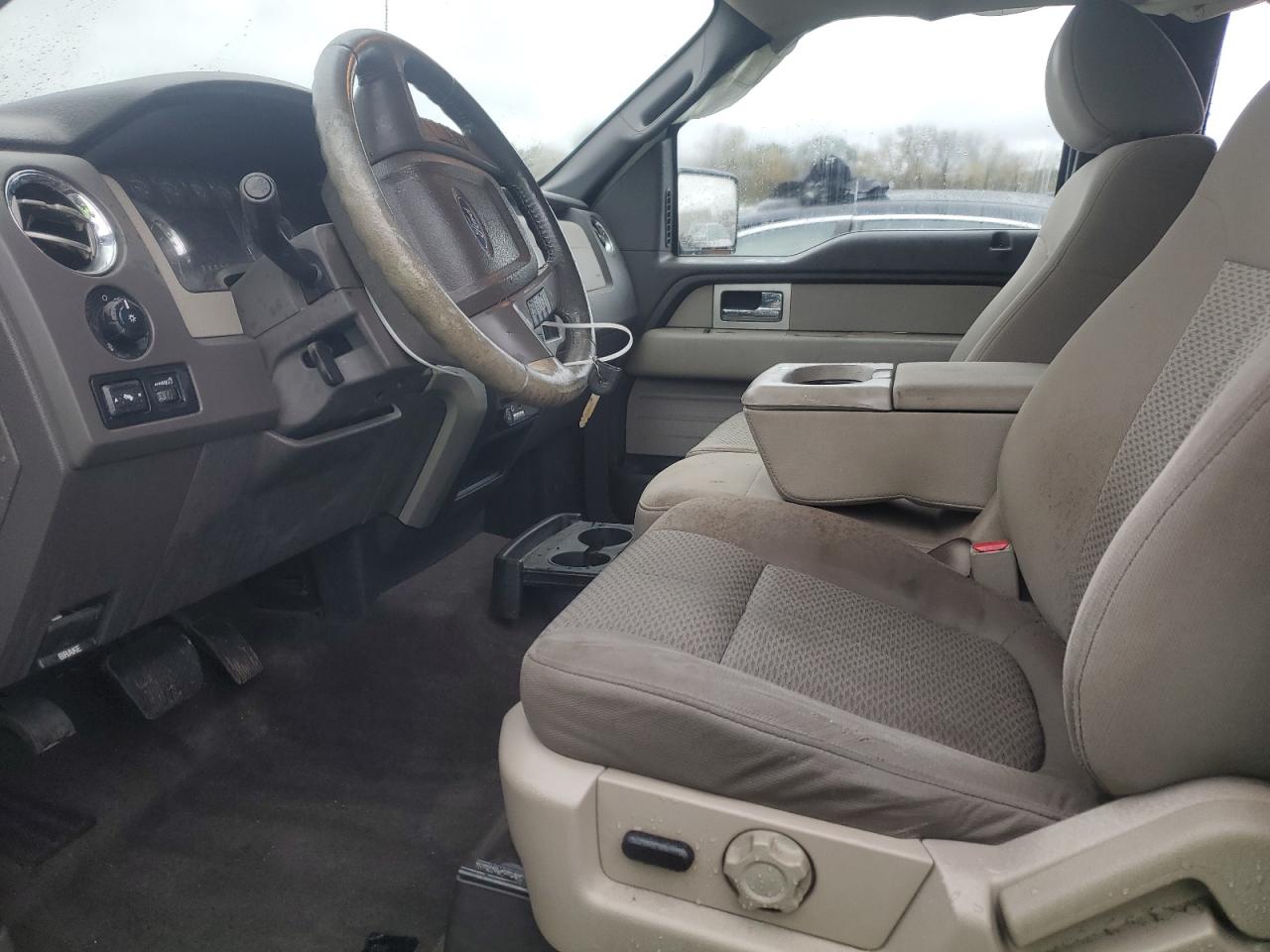 2010 Ford F-150 - Image 7