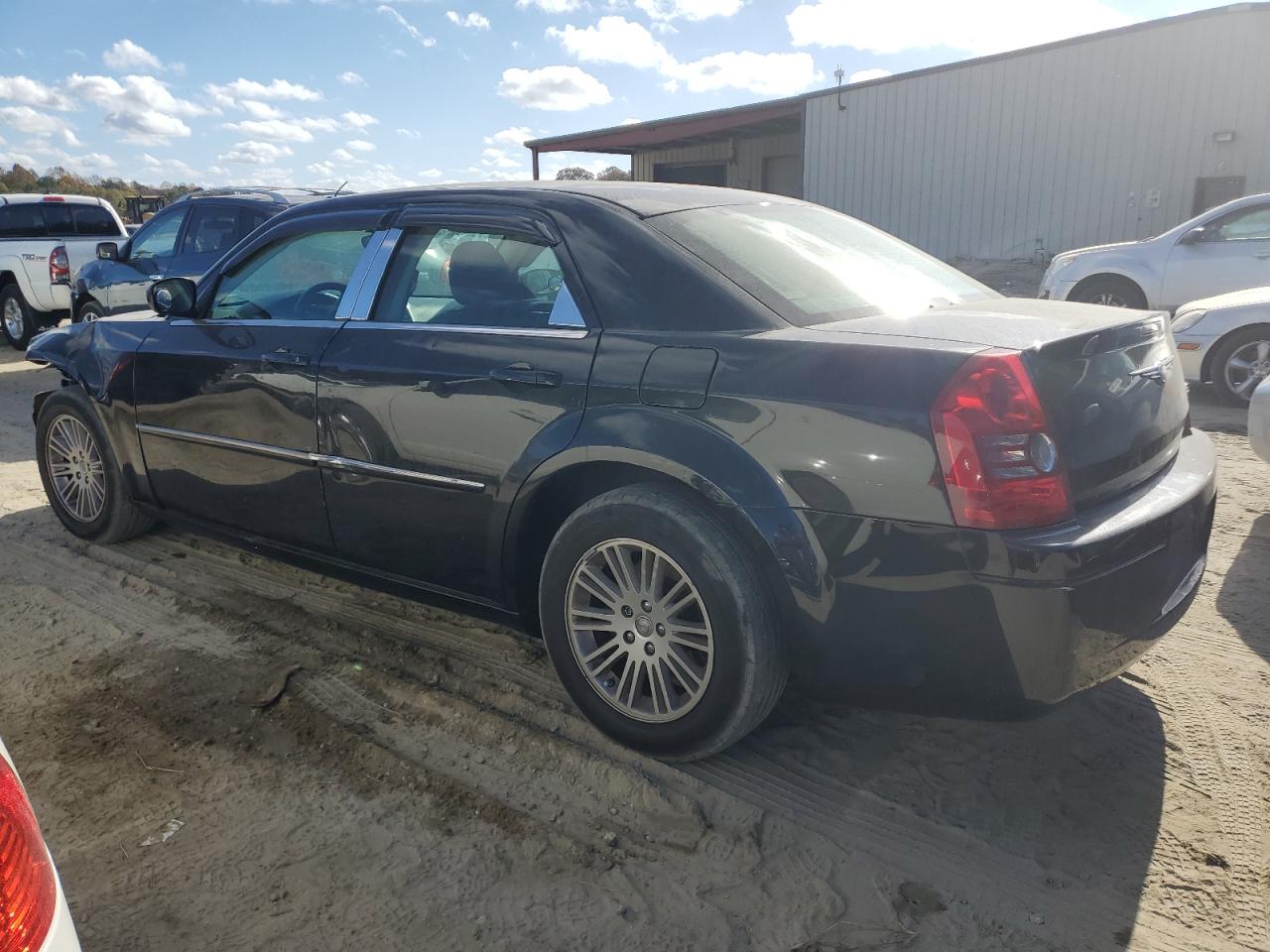 2009 Chrysler 300 - Image 2