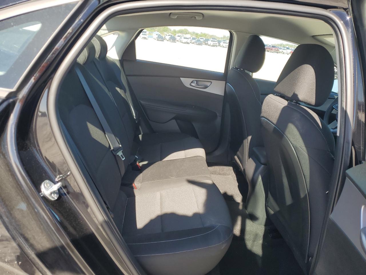 2023 Kia Forte - Image 10