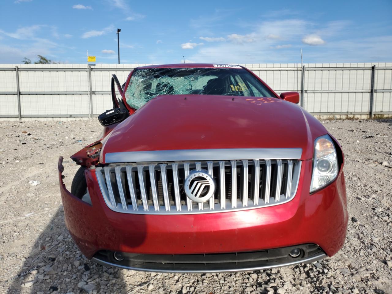 2010 Mercury Milan - Image 5