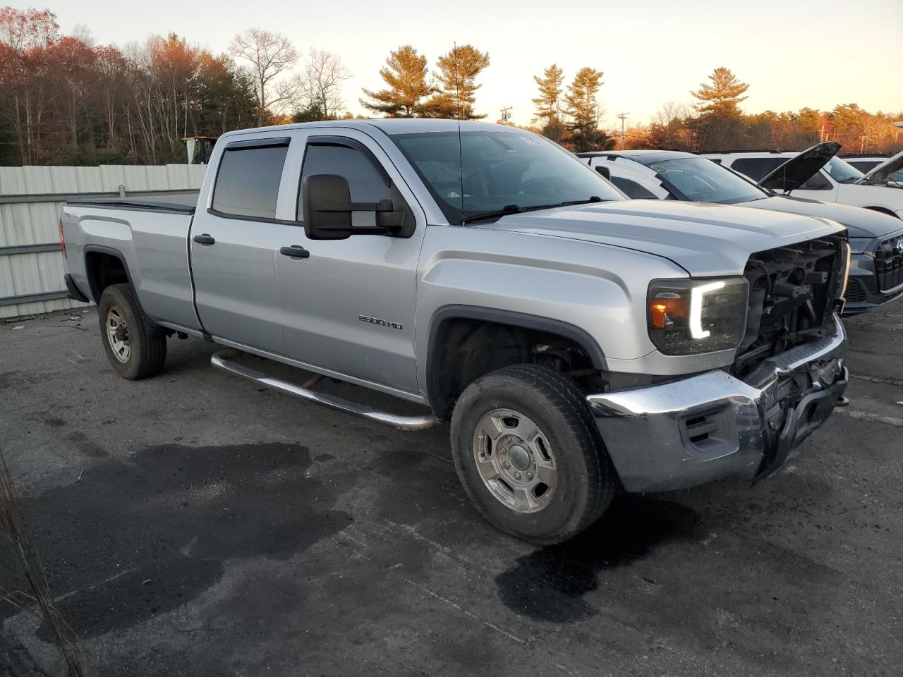 2015 GMC Sierra - Image 4