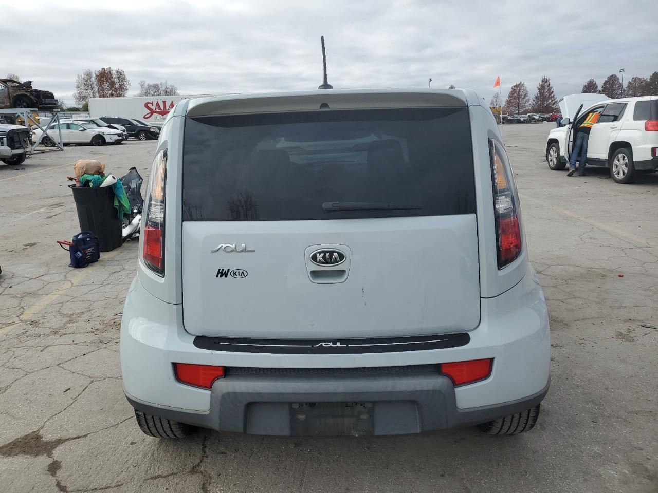 2010 Kia Soul + VIN: KNDJT2A27A7174714 Lot: 82106304