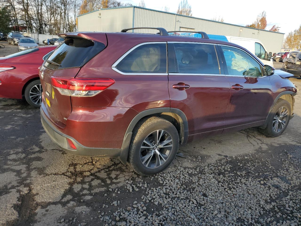 2018 Toyota Highlander - Image 3