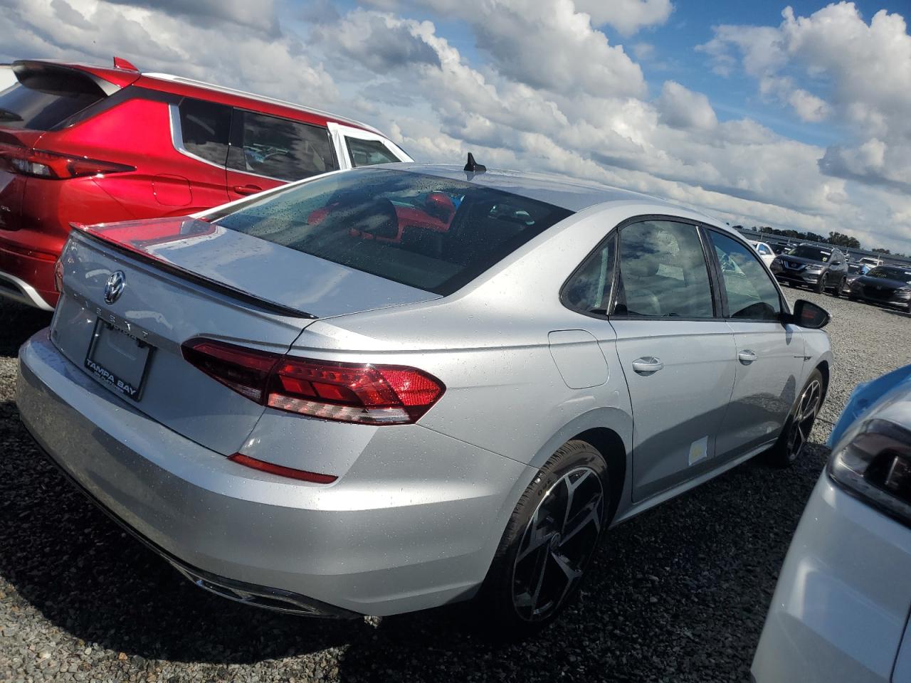 2020 Volkswagen Passat - Image 3