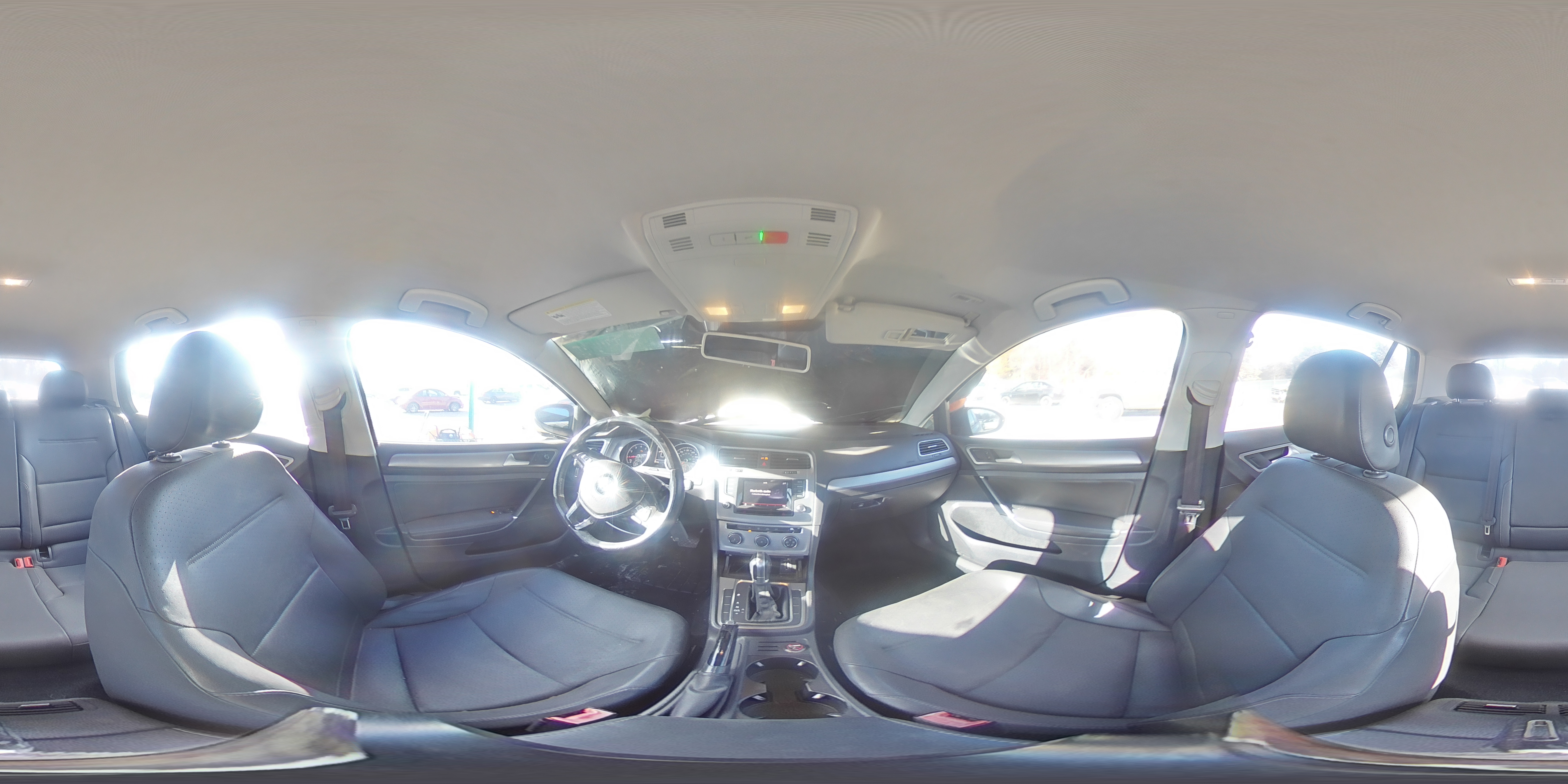 2015 Volkswagen Golf - Image 14