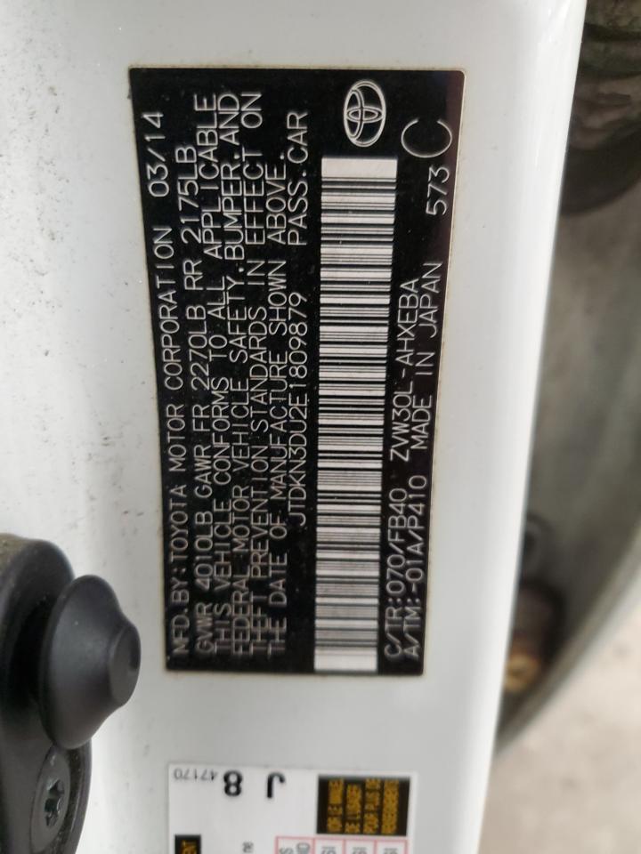 2014 Toyota Prius - Image 13