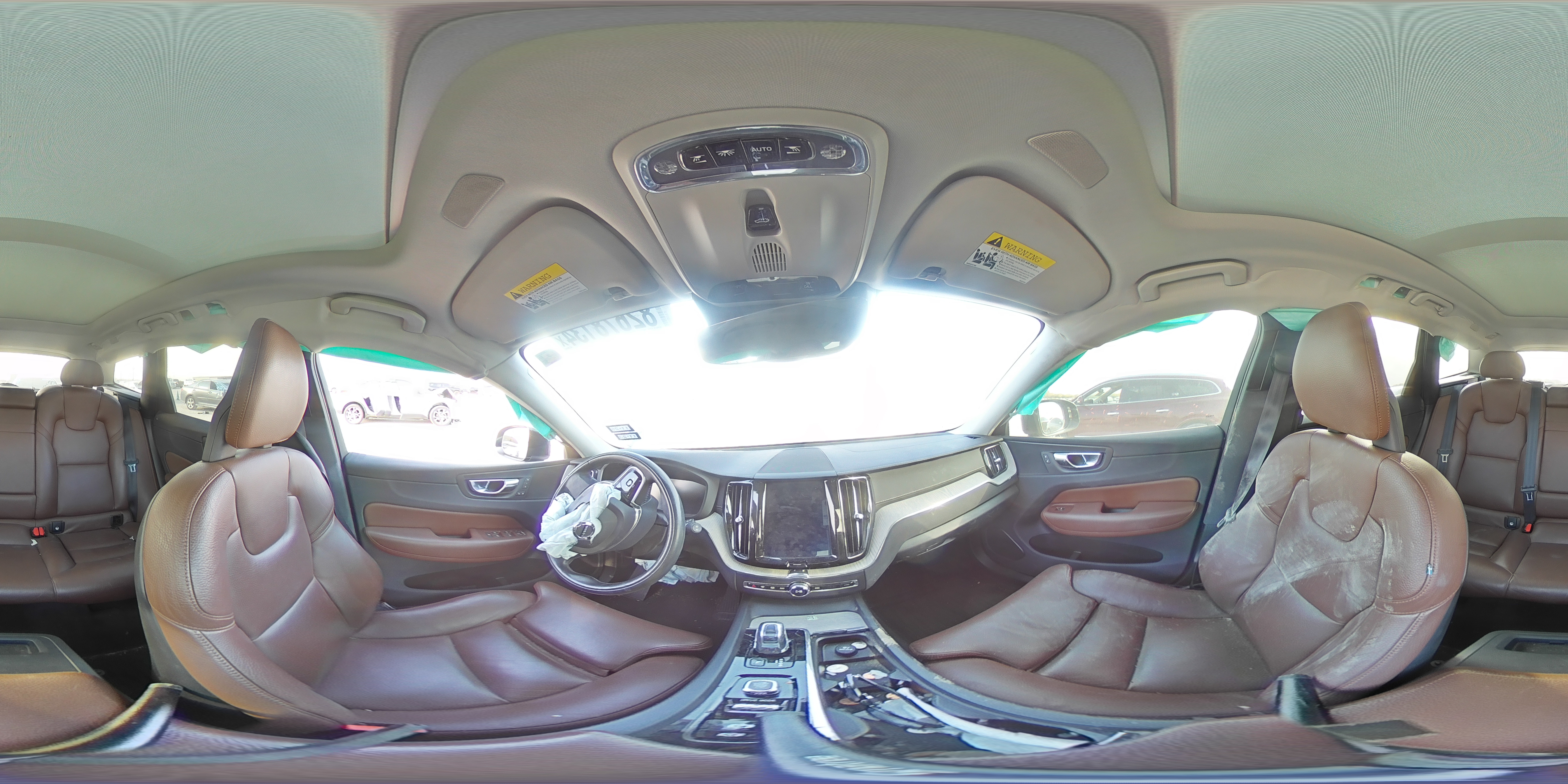 2018 Volvo XC60 - Image 13