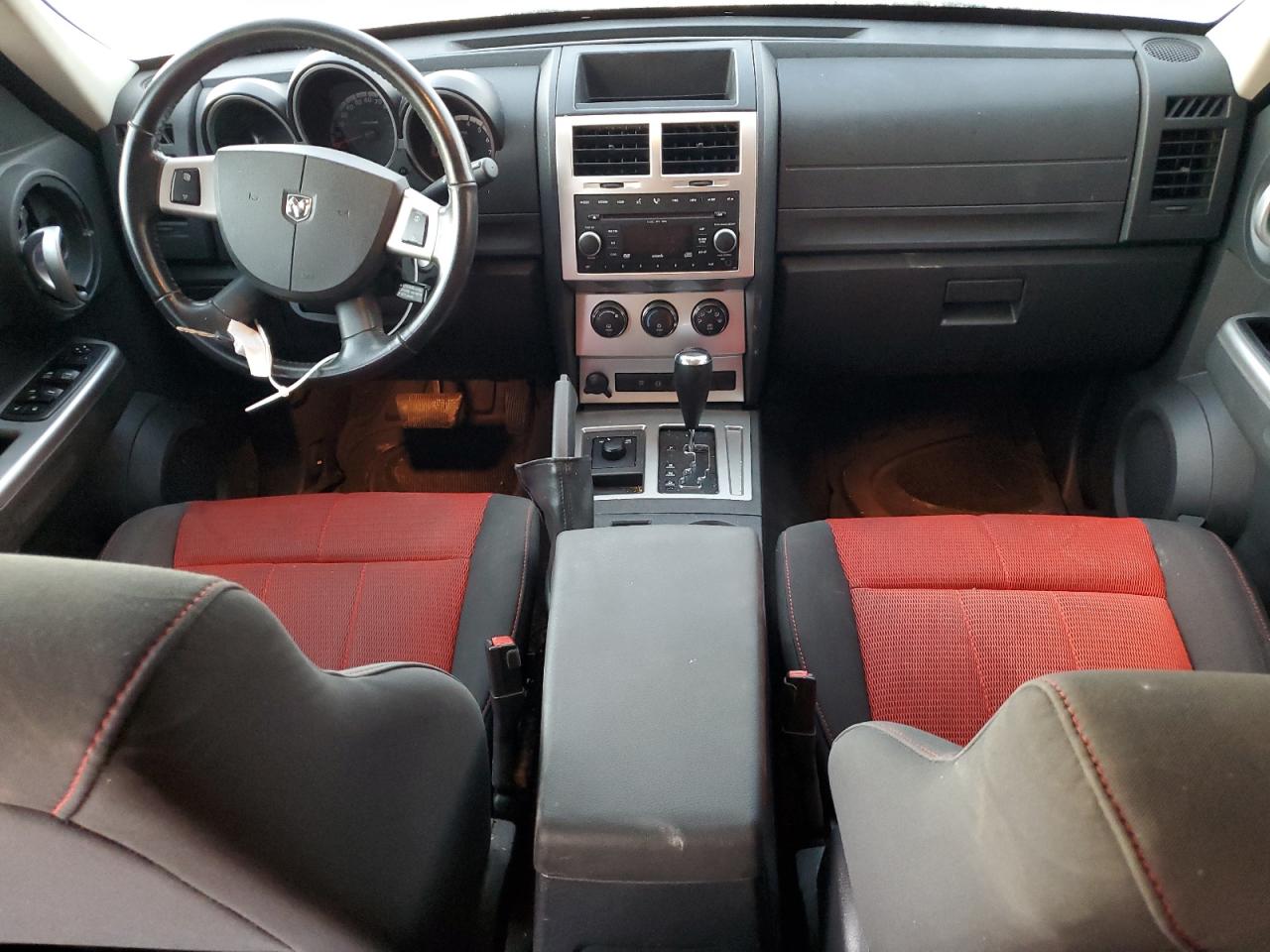 2007 Dodge Nitro - Image 8