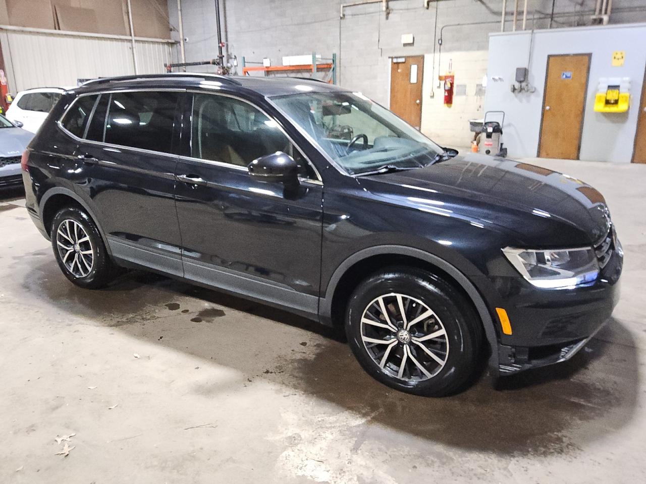 2019 Volkswagen Tiguan - Image 4