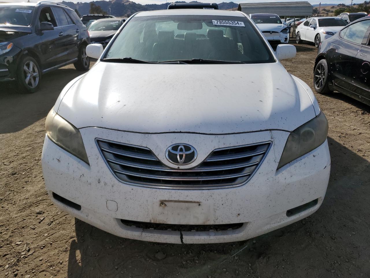 2009 Toyota Camry - Image 5