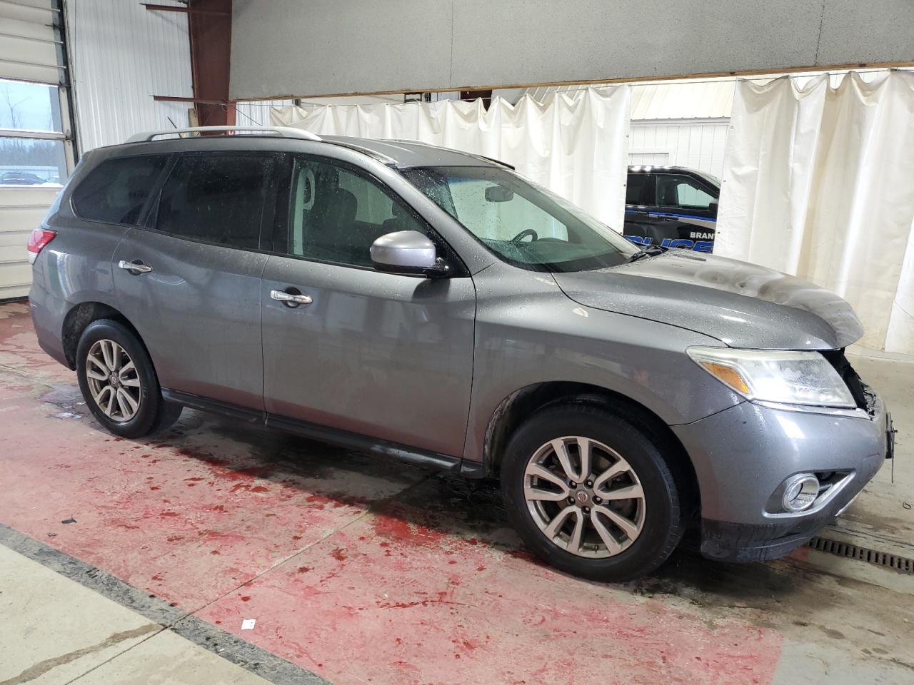 2015 Nissan Pathfinder - Image 4