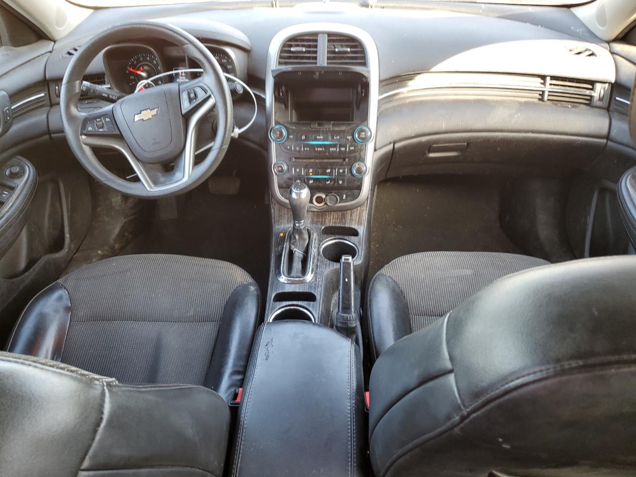 2016 Chevrolet Malibu - Image 8