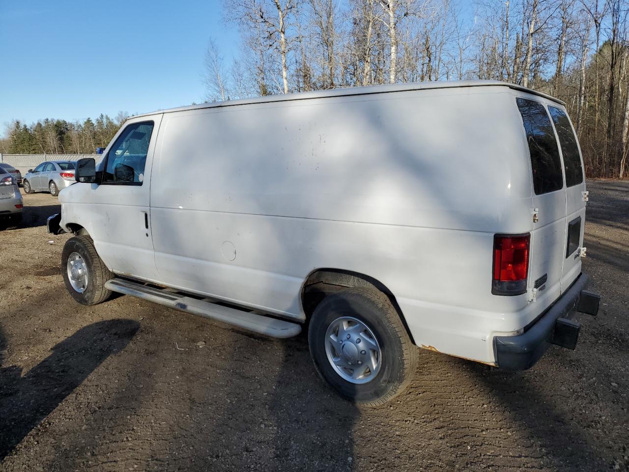 2014 Ford Econoline - Image 2