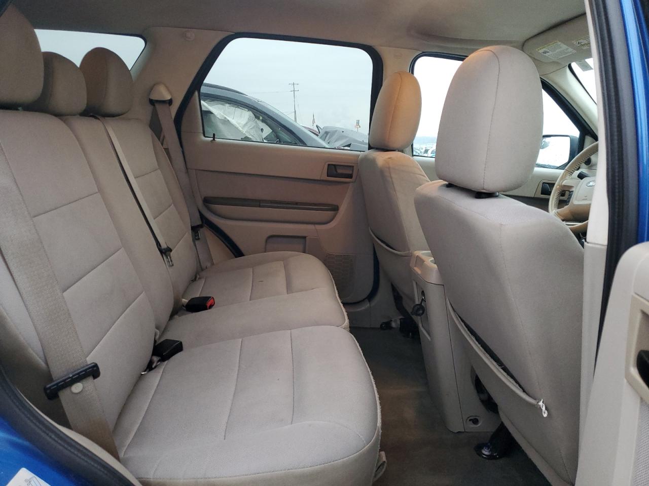 2011 Ford Escape - Image 11