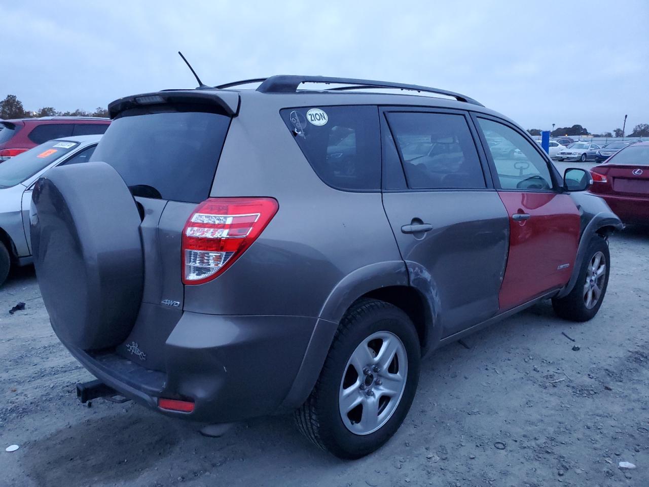 2010 Toyota RAV 4 - Image 3