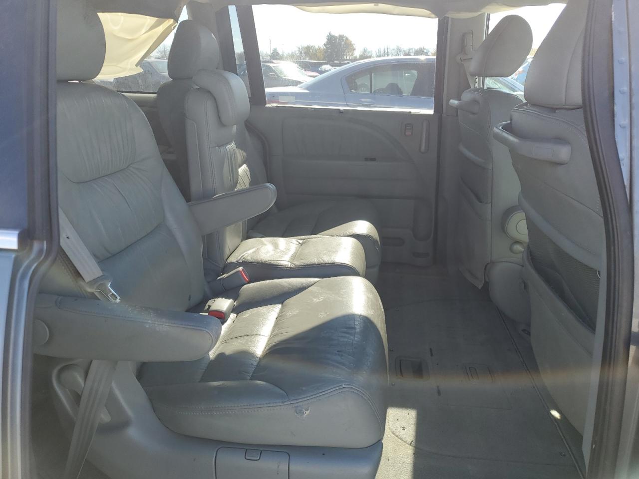 2007 Honda Odyssey - Image 11