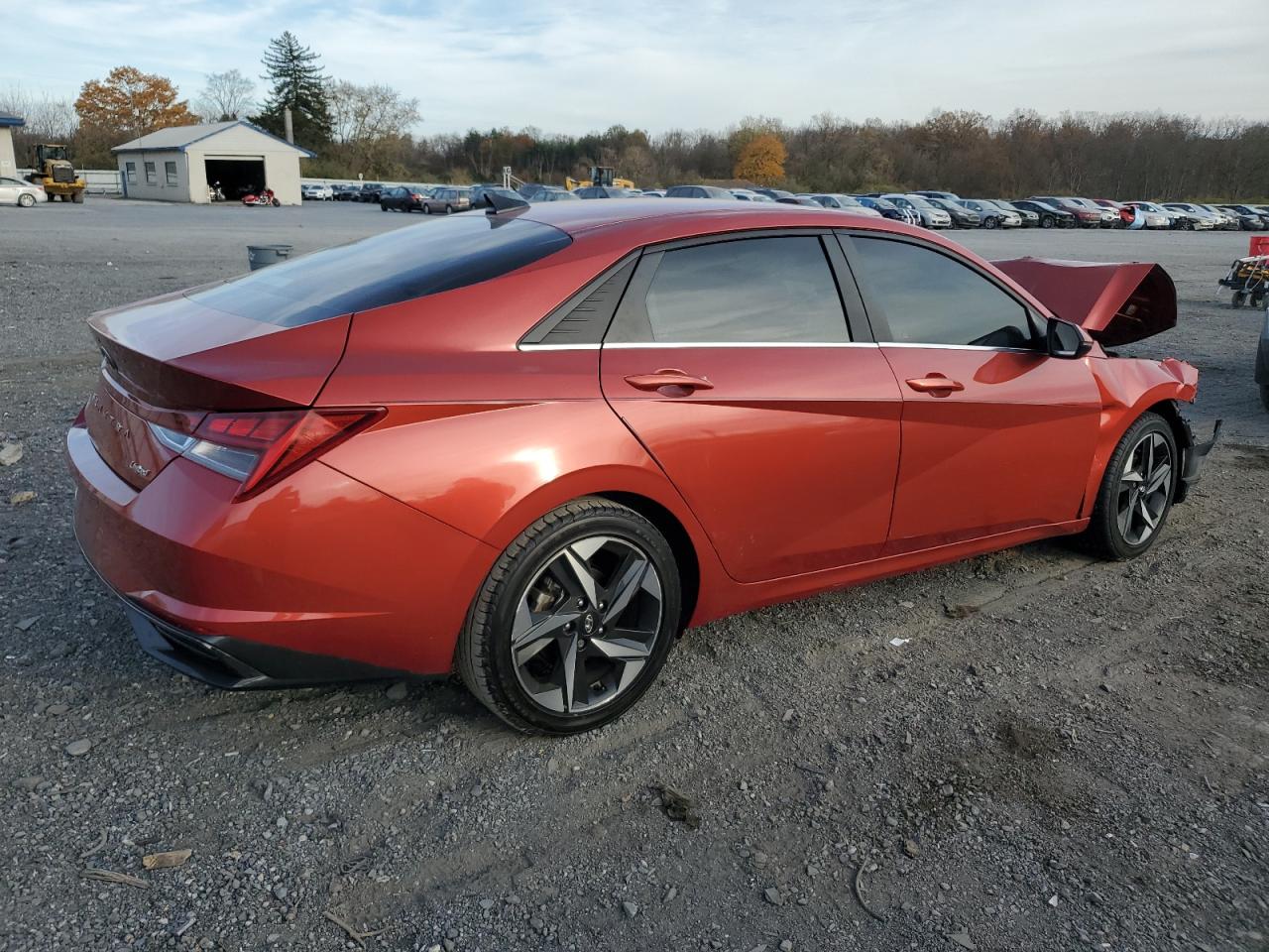 2022 Hyundai Elantra - Image 3