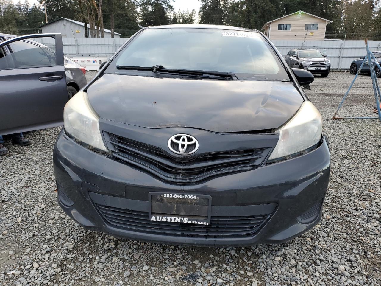 2012 Toyota Yaris - Image 5