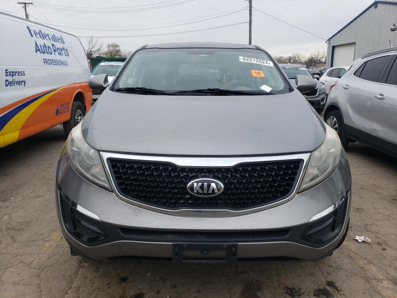 VIN KNDPBCAC9G7806911 2016 KIA SPORTAGE no.5