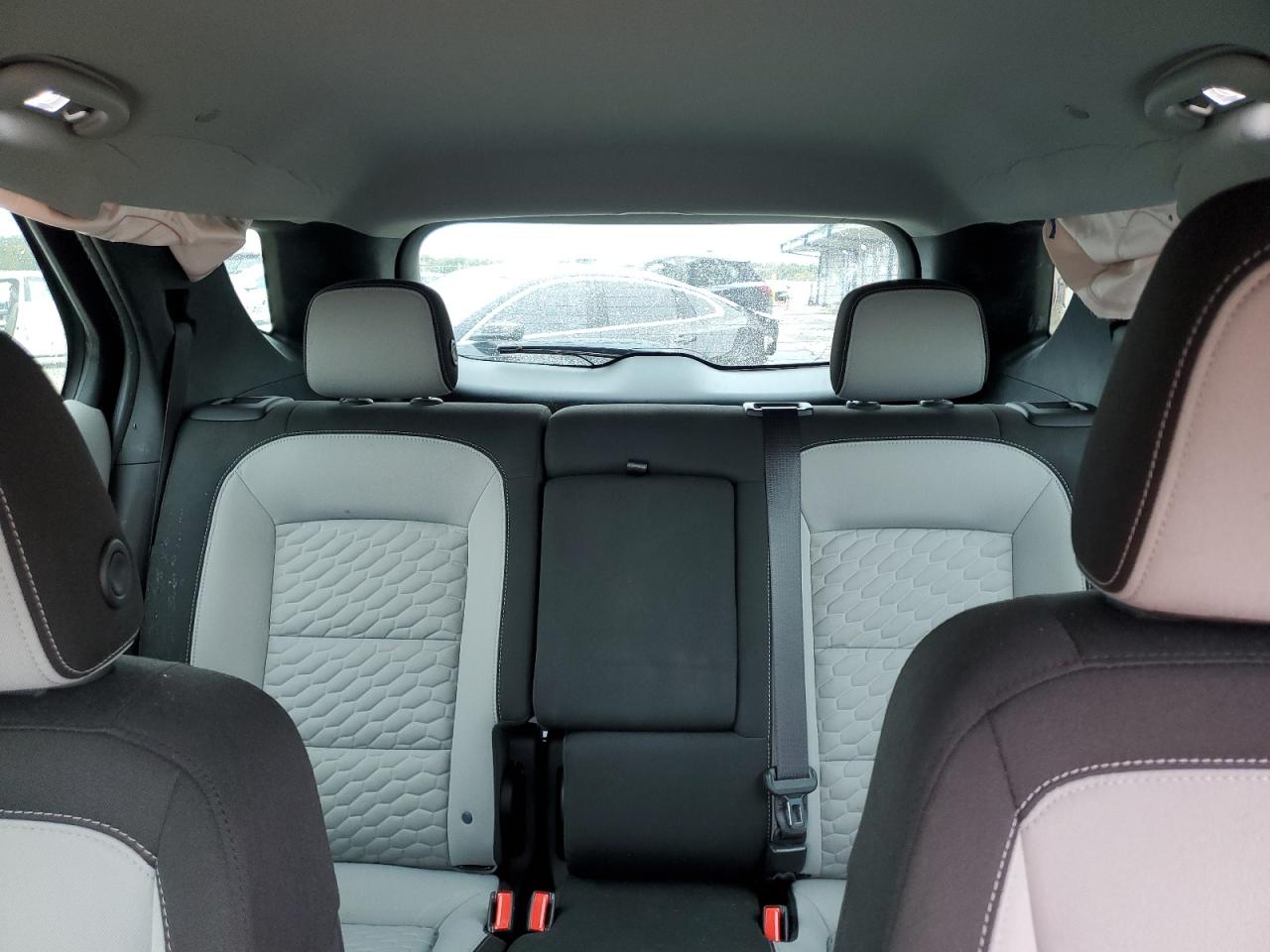 2020 Chevrolet Equinox - Image 10