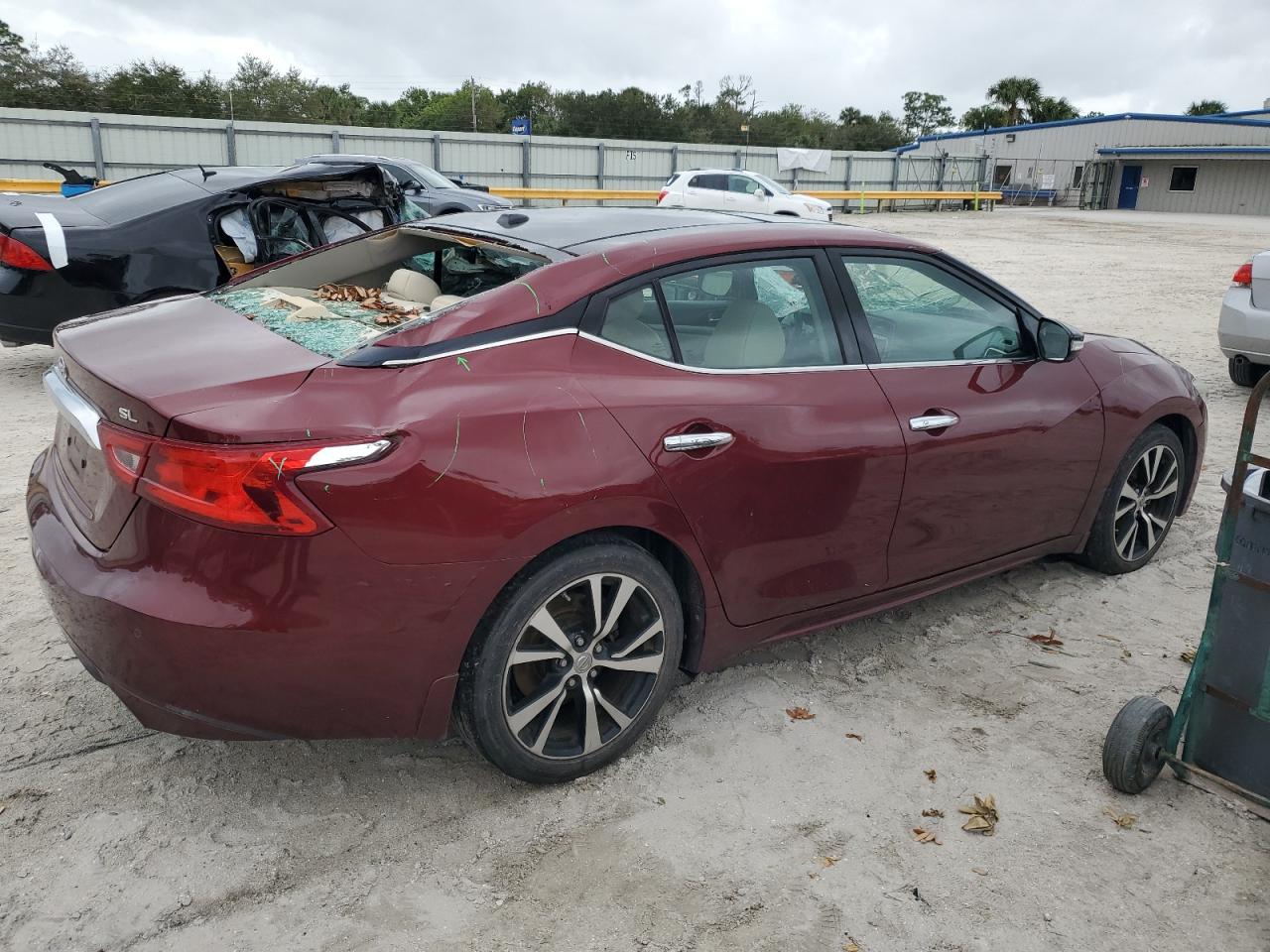 2017 Nissan Maxima - Image 3