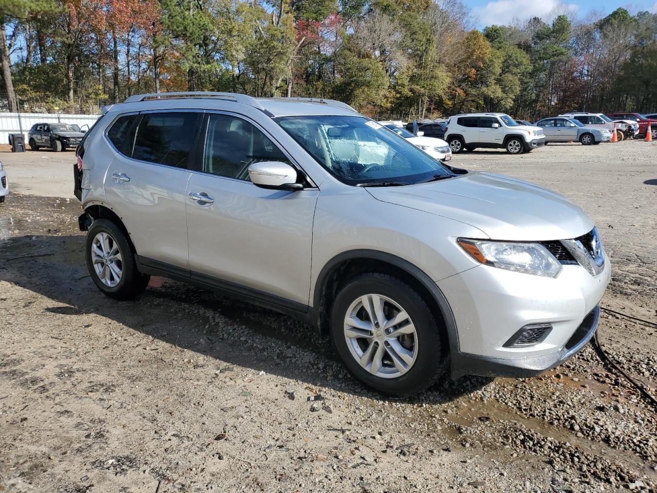 2015 Nissan Rogue - Image 4