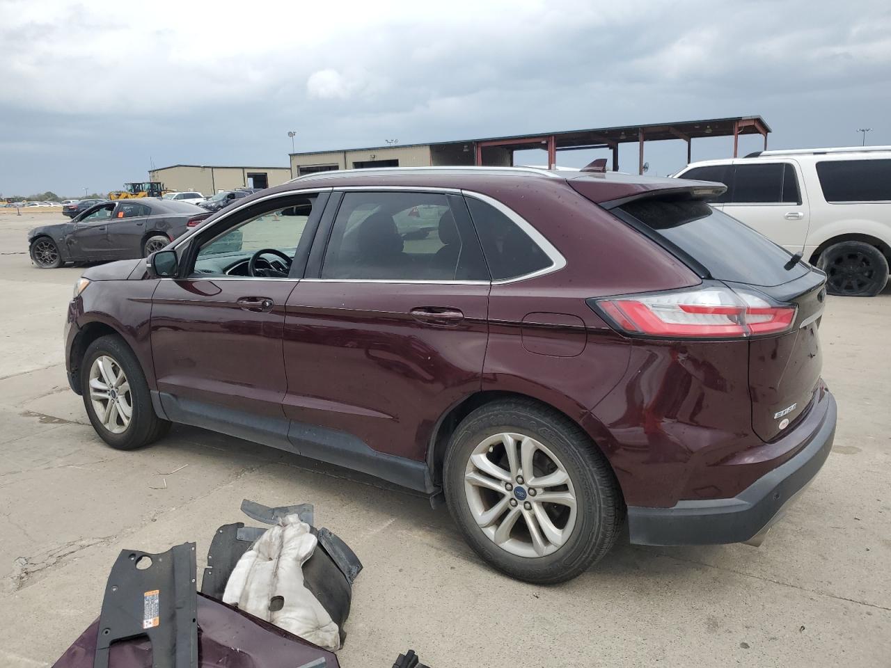 2019 Ford Edge - Image 2
