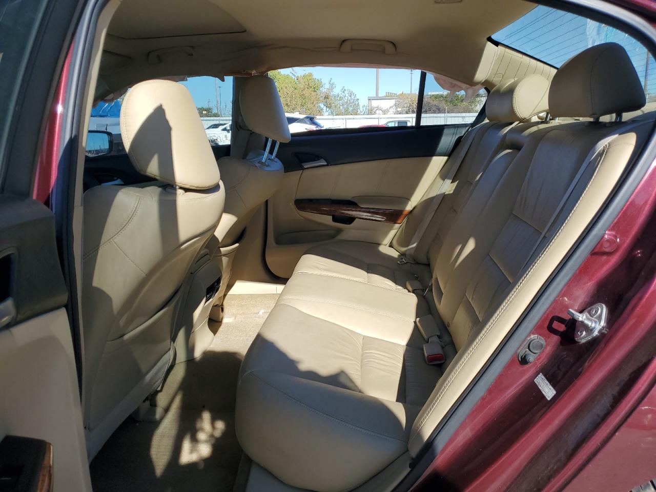 2011 Honda Accord - Image 10