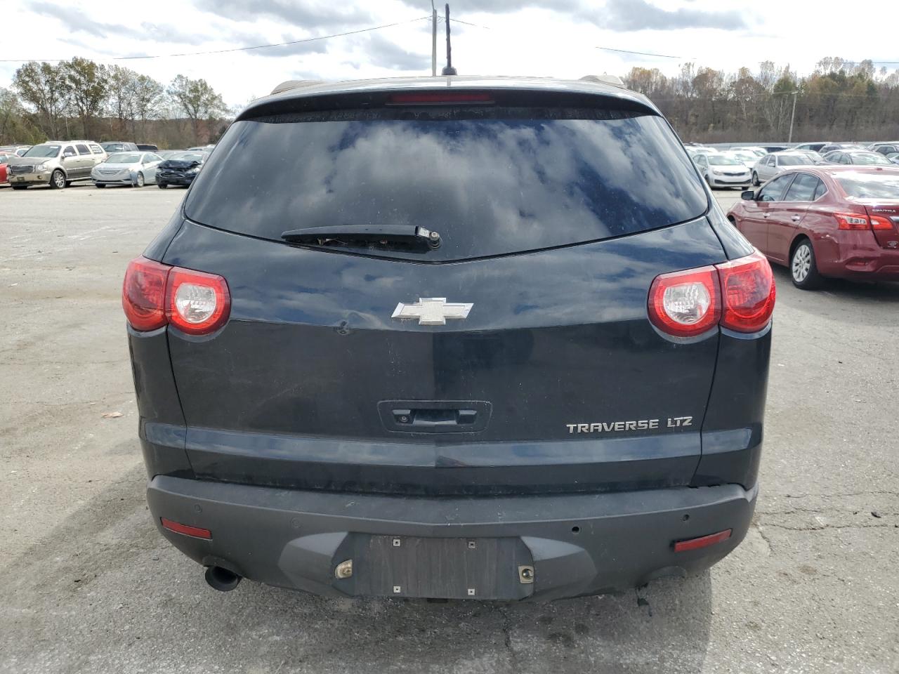 1GNKRLED6BJ324036 2011 Chevrolet Traverse Ltz