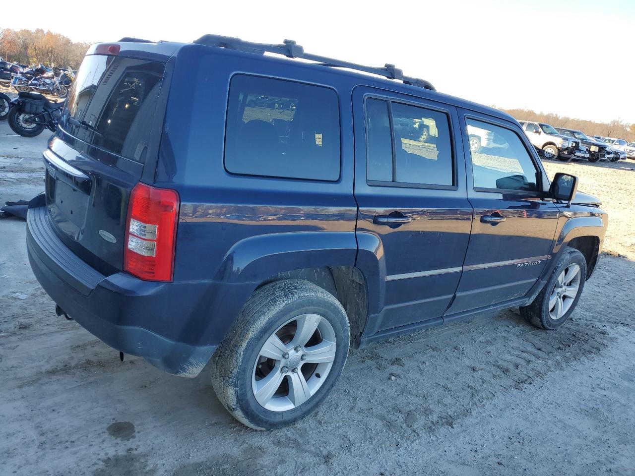 2016 Jeep Liberty (Patriot) - Image 3