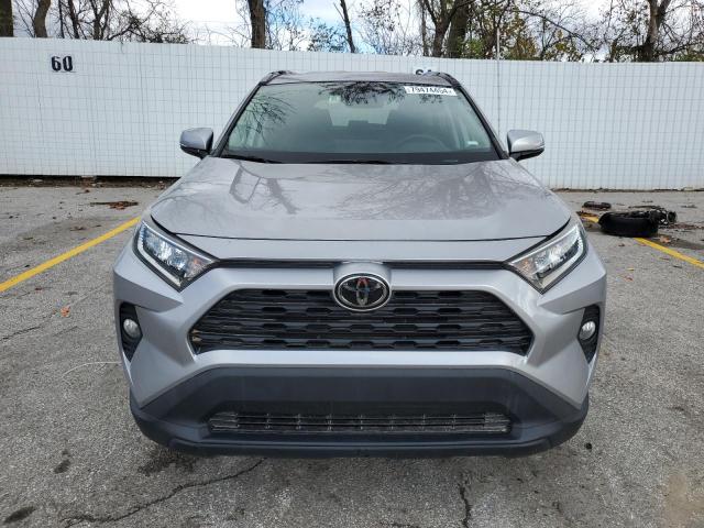  TOYOTA RAV4 2021 Сріблястий