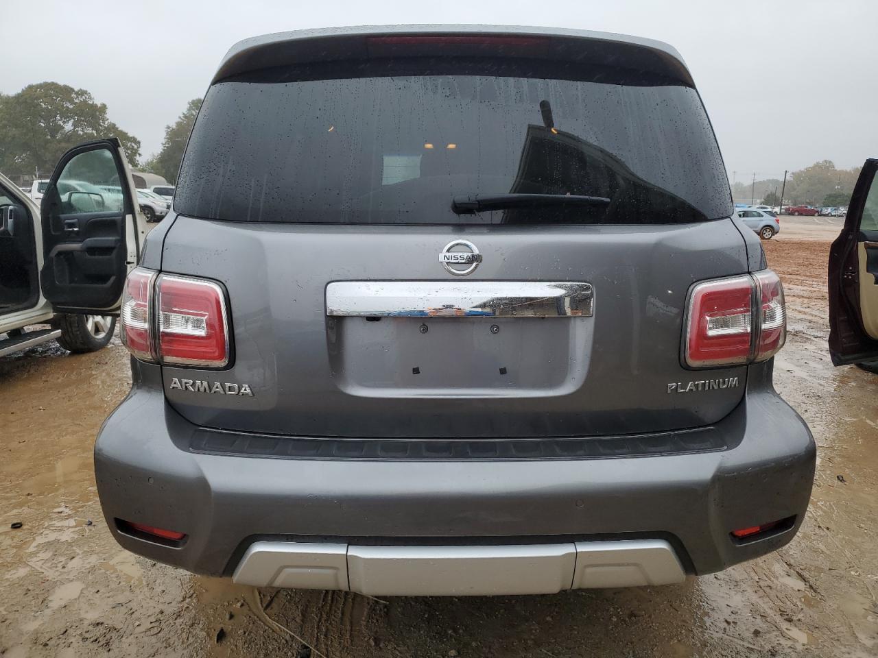 2017 Nissan Armada - Image 6