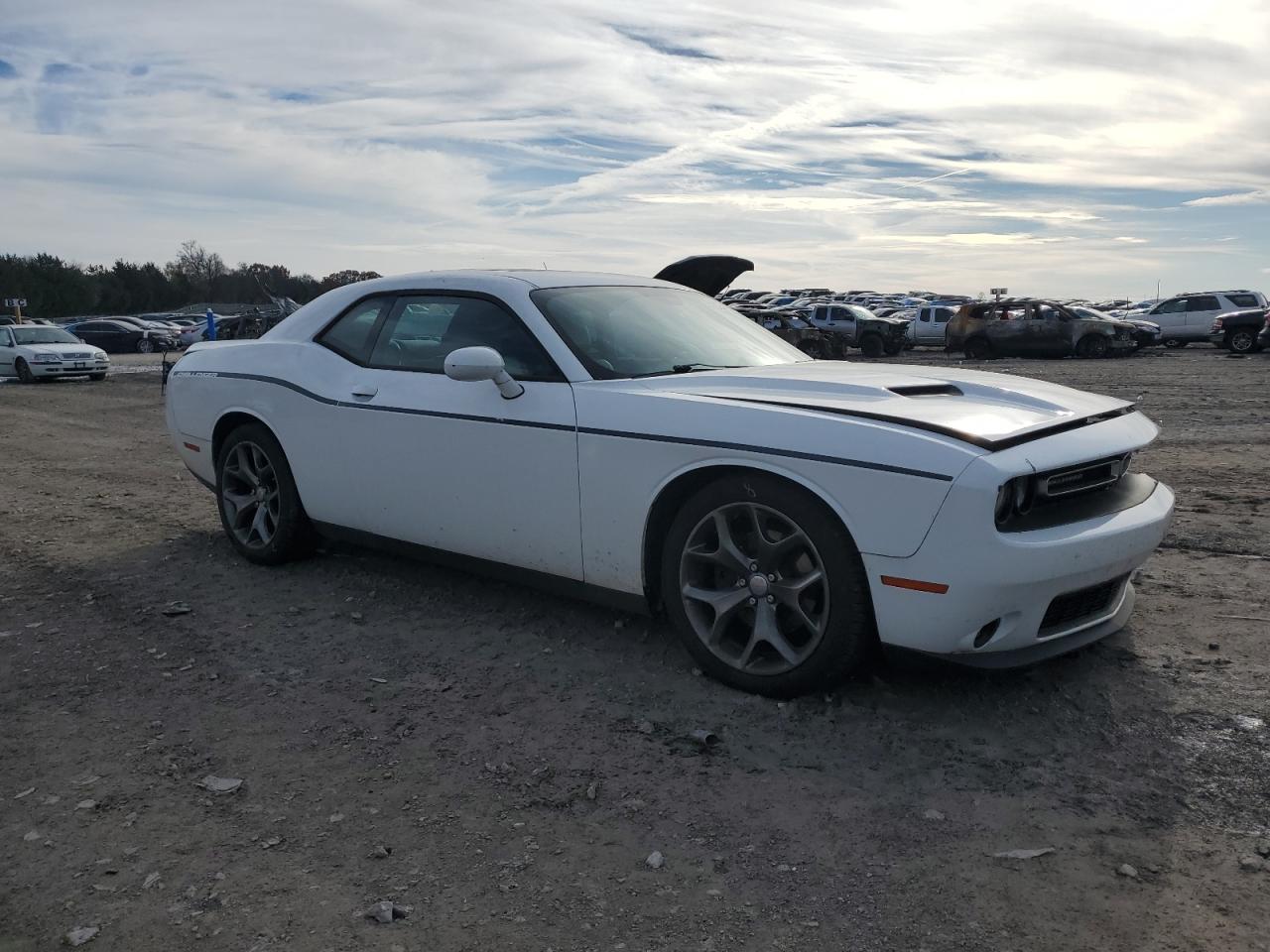 VIN 2C3CDZBG9FH707591 2015 DODGE CHALLENGER no.4