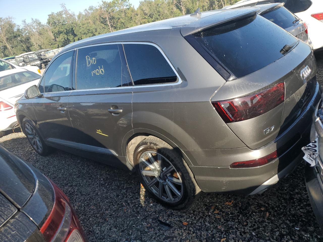 VIN WA1VAAF77JD040688 2018 AUDI Q7 no.2