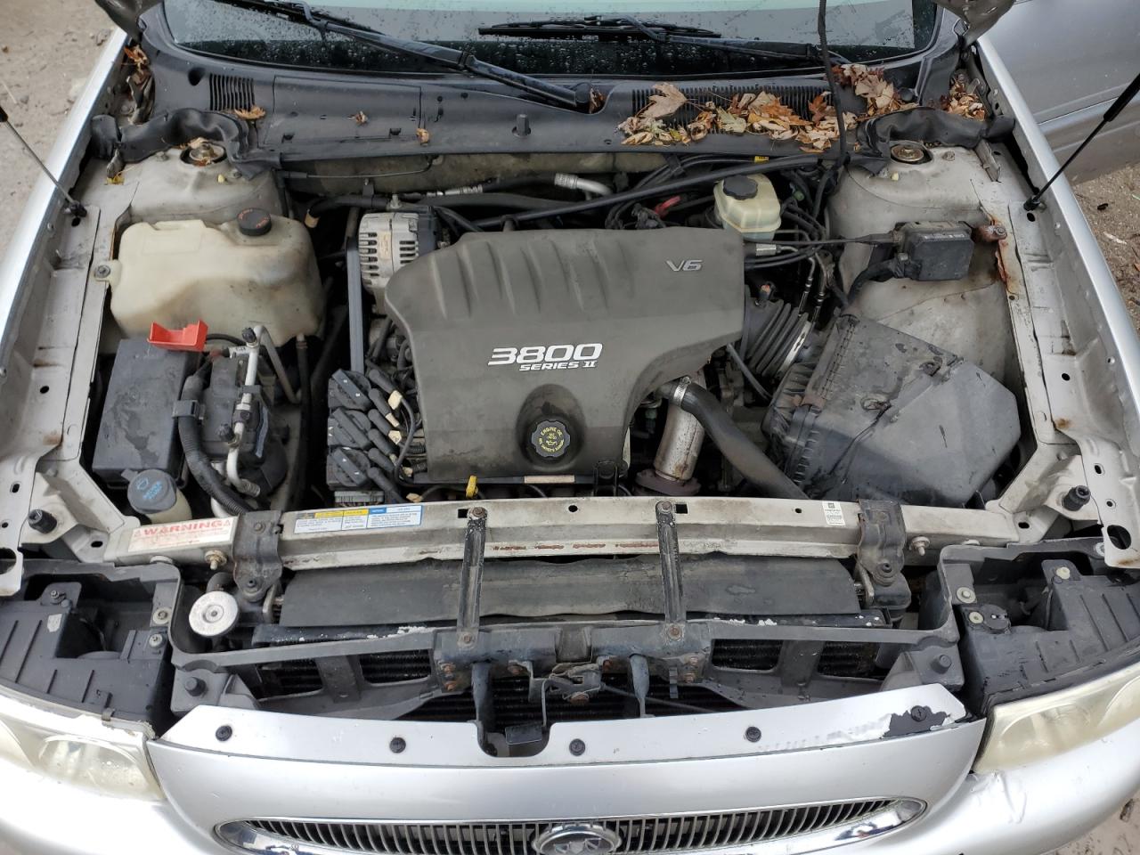 2001 Buick LeSabre - Image 11