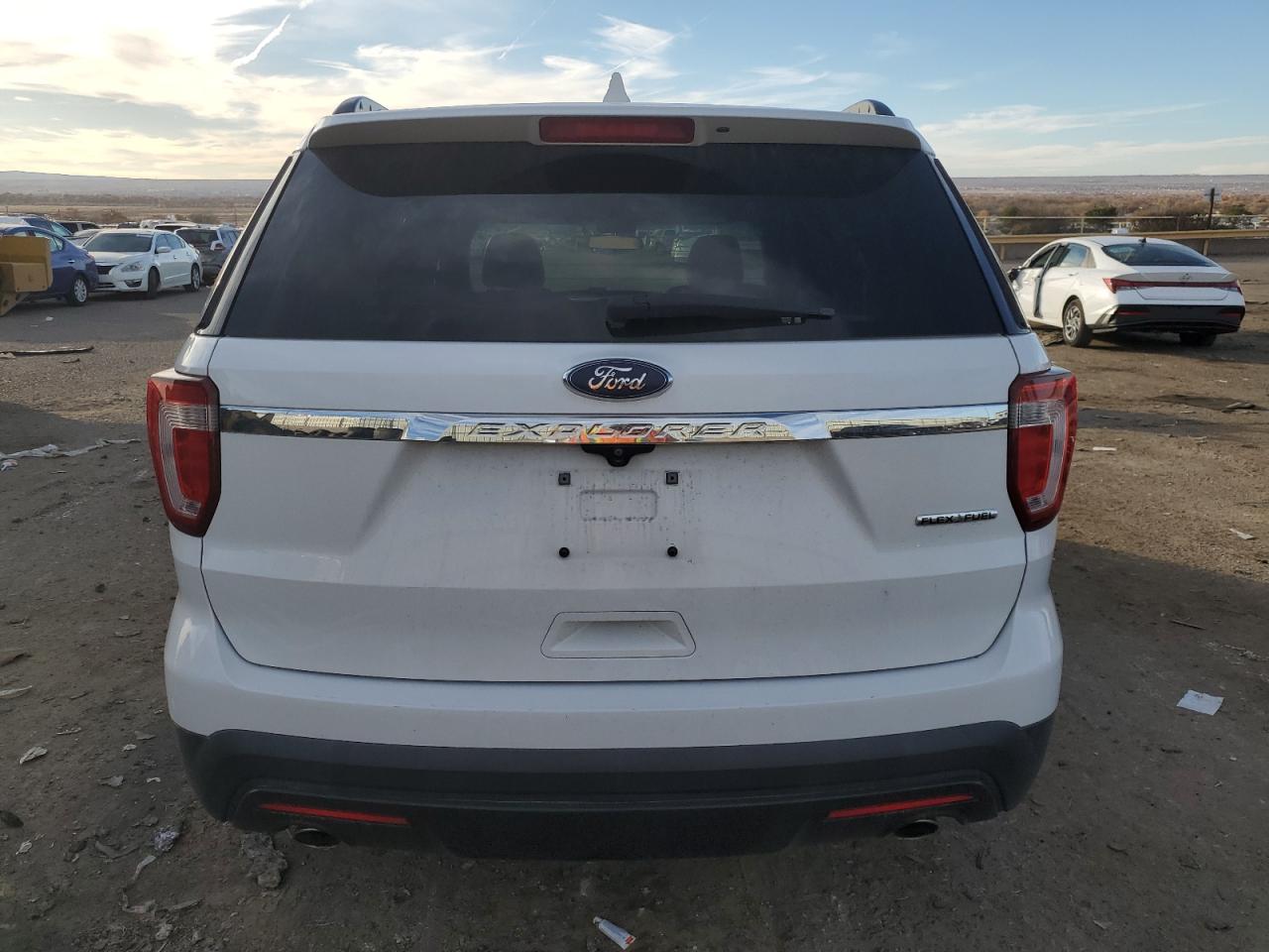 2016 Ford Explorer - Image 6