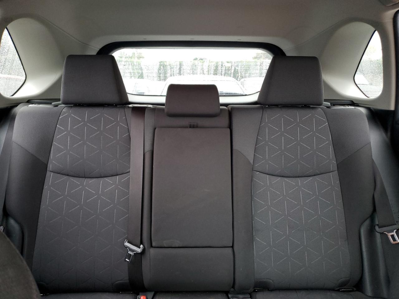 2020 Toyota RAV 4 - Image 10