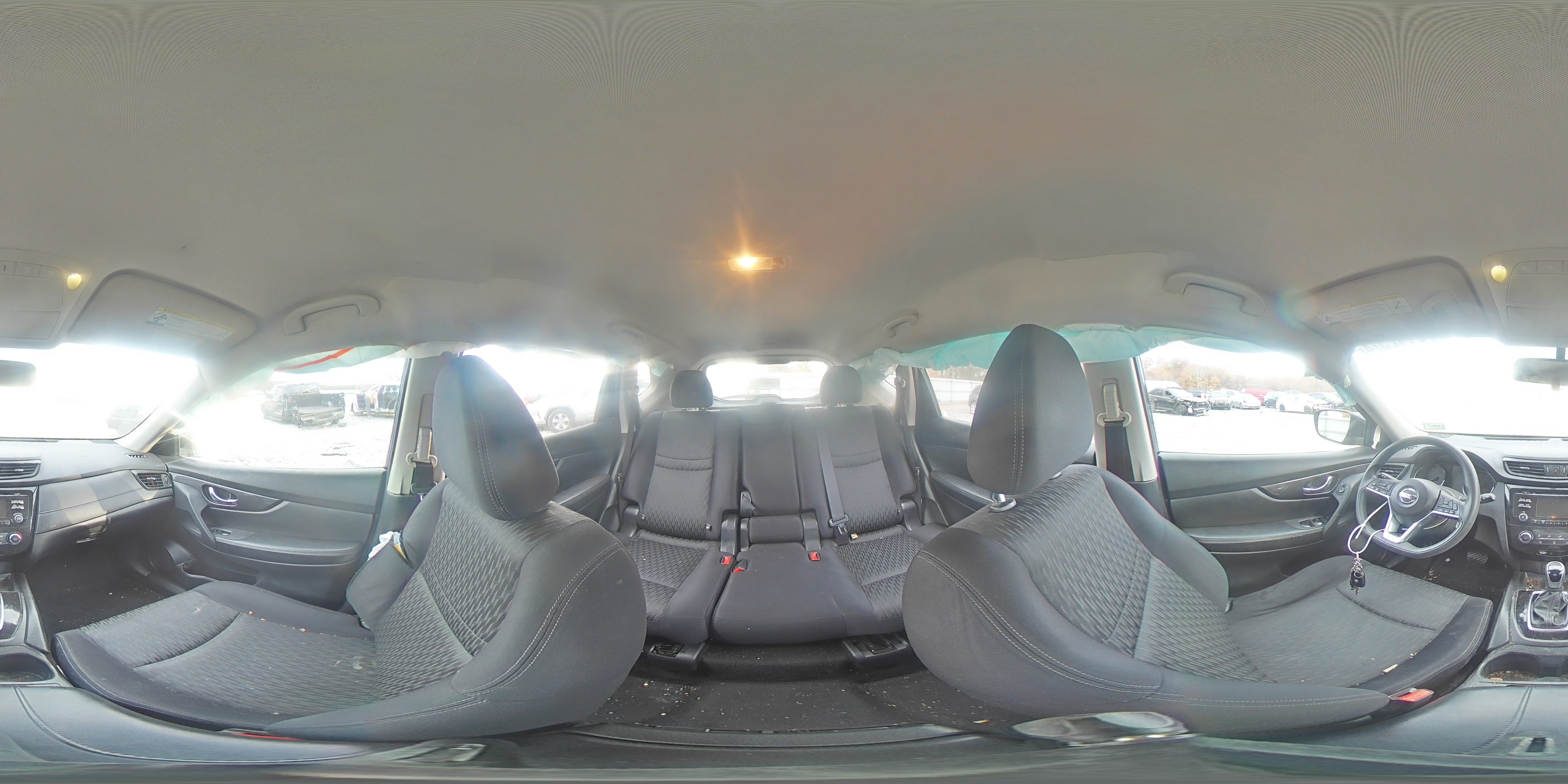 2017 Nissan Rogue - Image 13