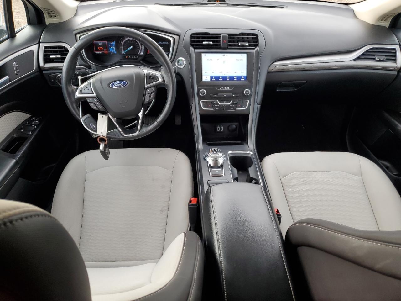2020 Ford Fusion - Image 8