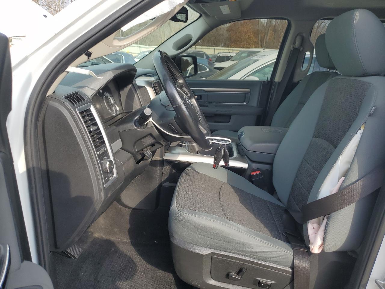 2018 RAM 1500 - Image 7