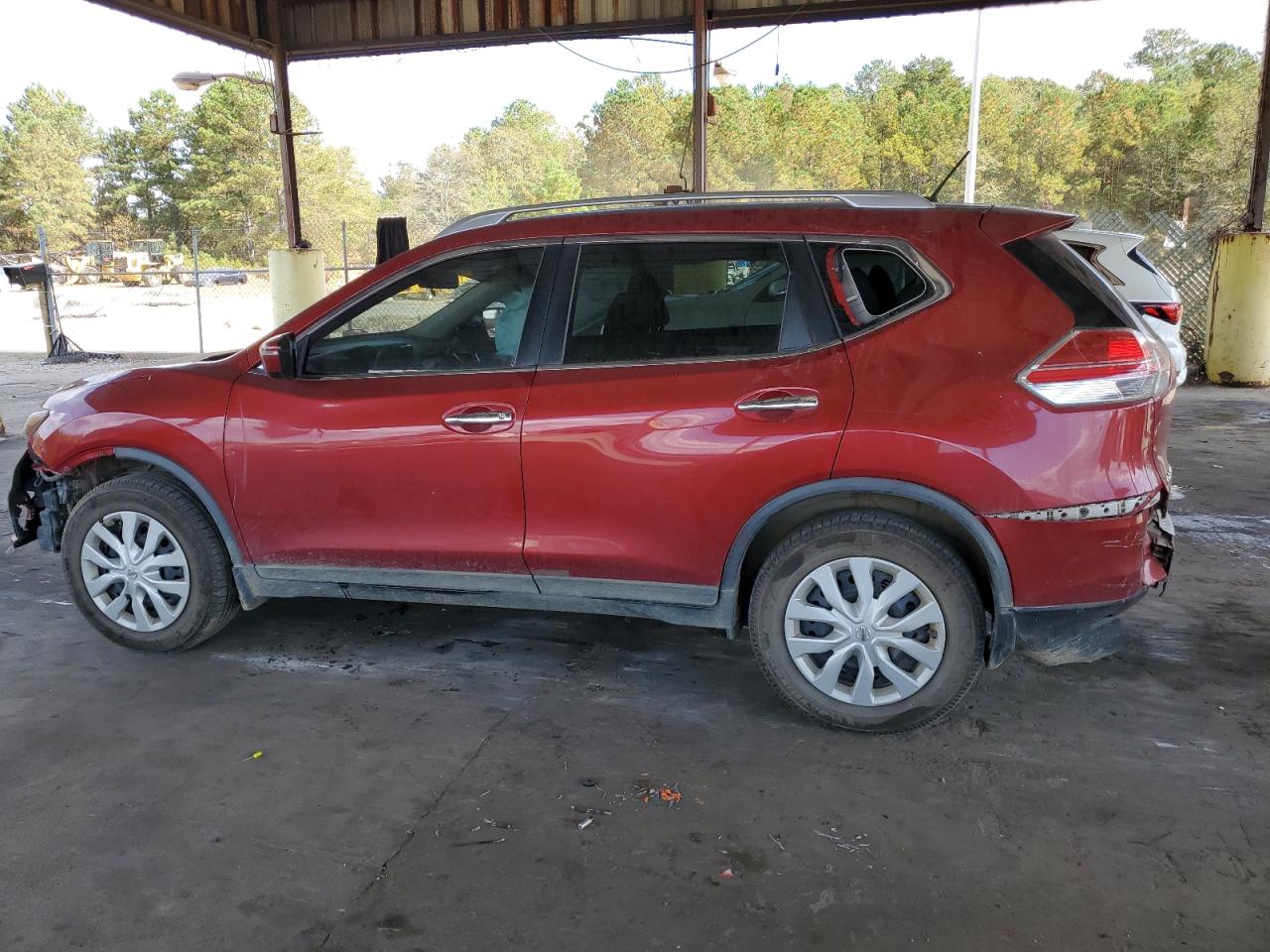 2016 Nissan Rogue - Image 2