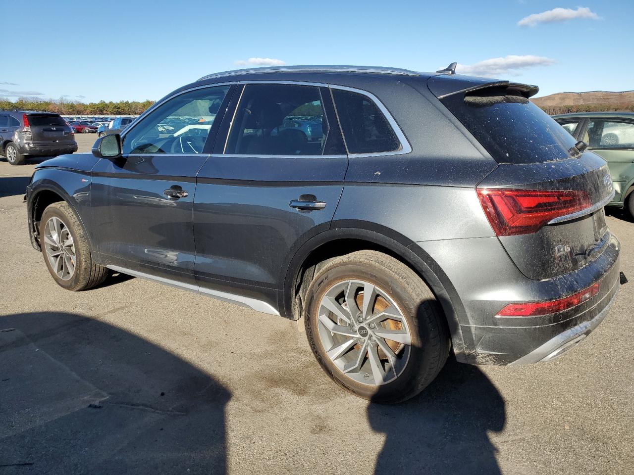 2024 Audi Q5 - Image 2