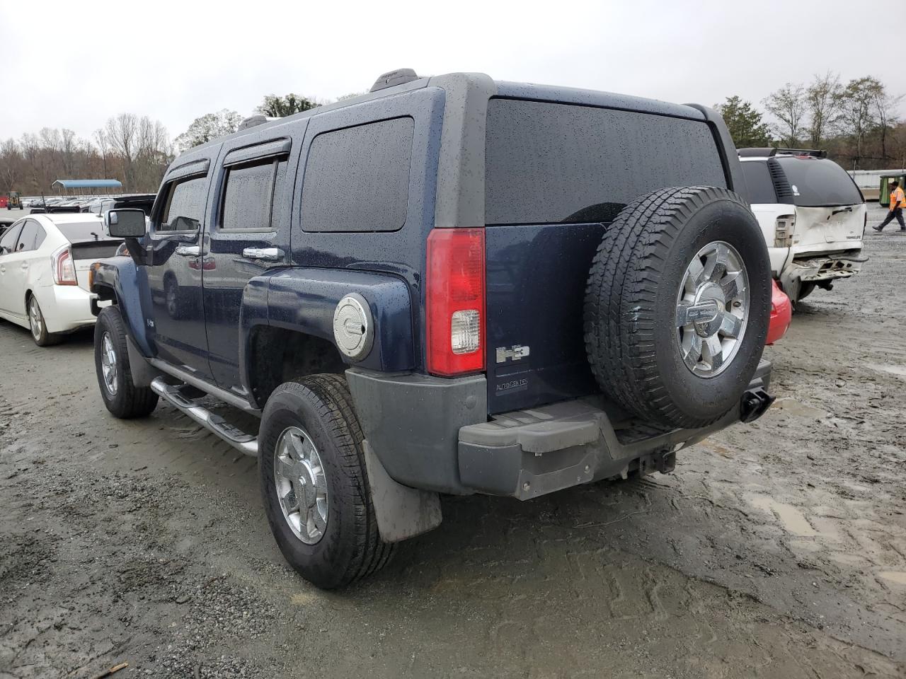 2008 Hummer H3 - Image 2