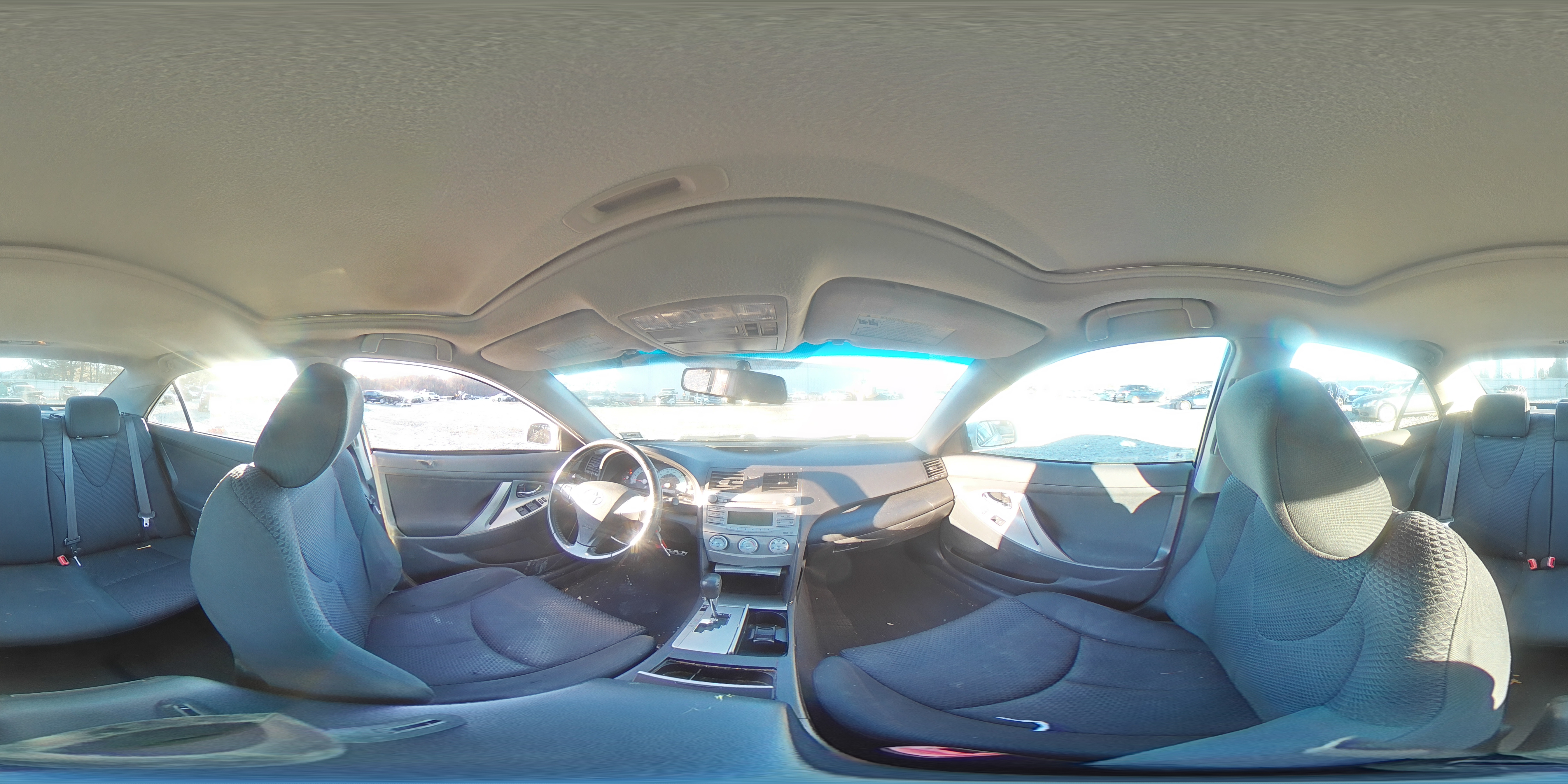 2011 Toyota Camry - Image 13