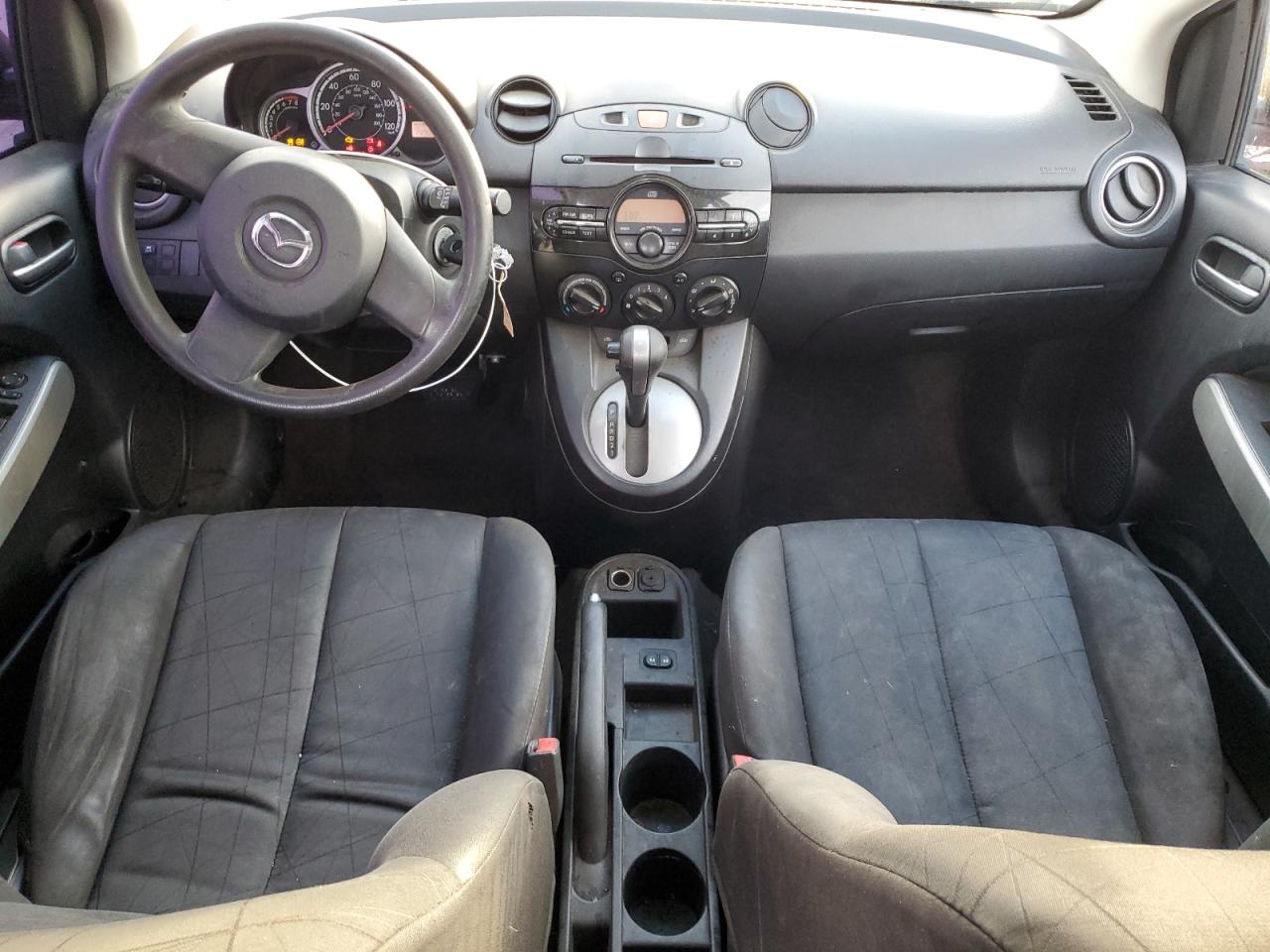 2012 Mazda 2 - Image 8
