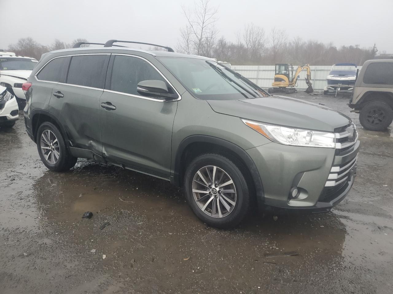 2018 Toyota Highlander - Image 4