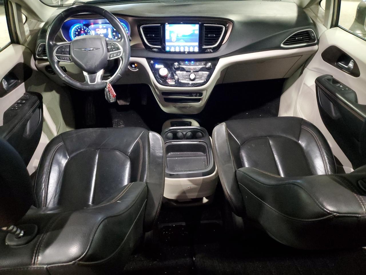 2018 Chrysler Pacifica - Image 8