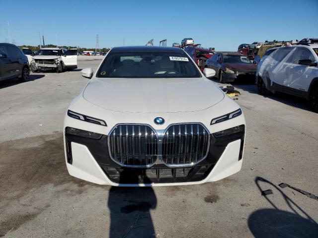  BMW 750 XE 2024 Белы