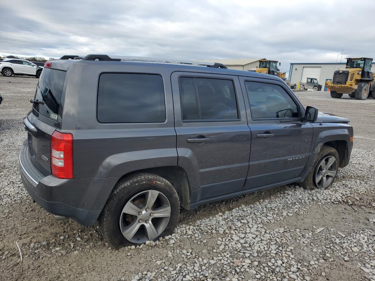 VIN 1C4NJRFB6GD632391 2016 JEEP PATRIOT no.3