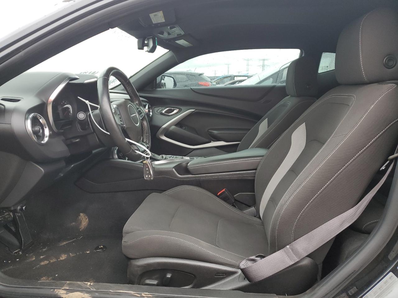 2016 Chevrolet Camaro - Image 7